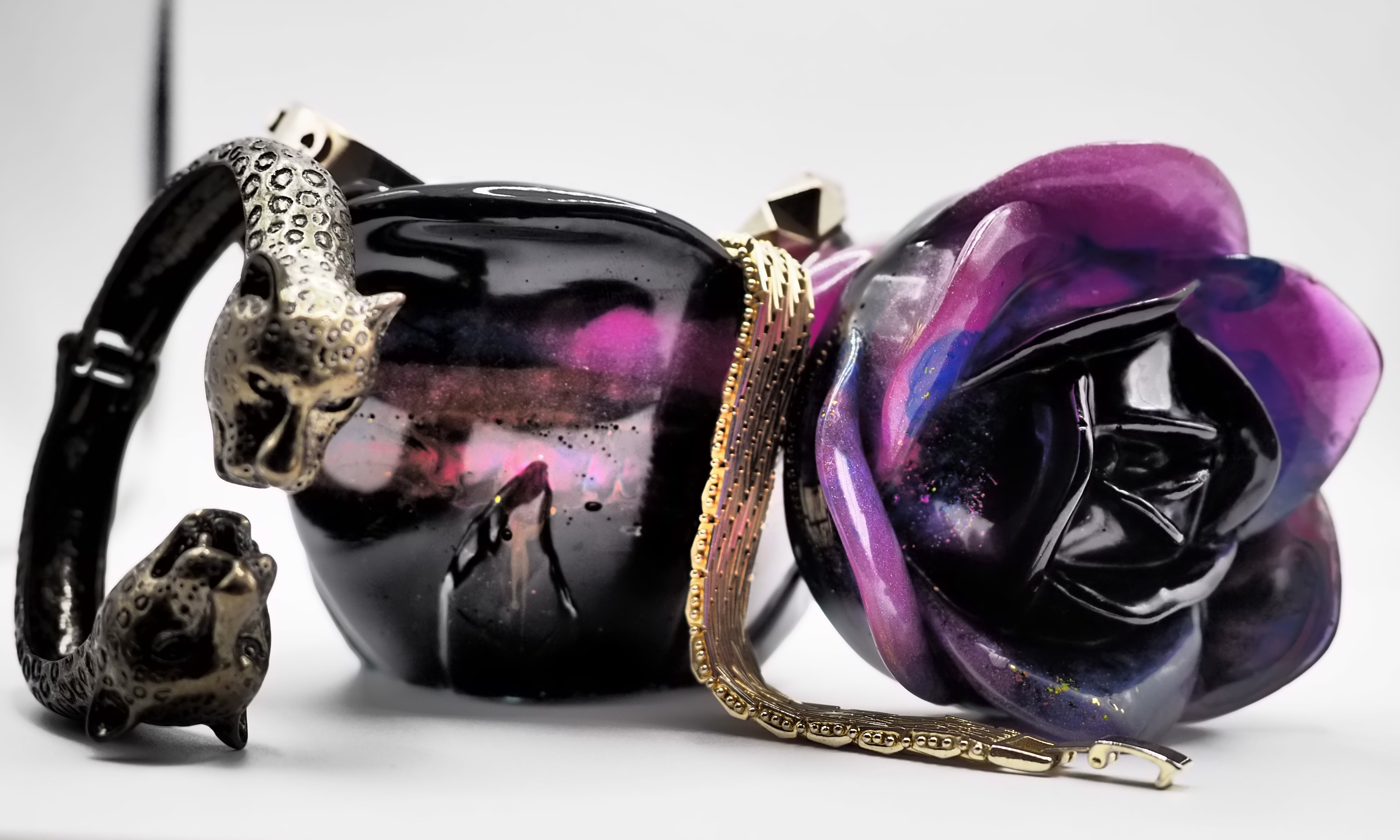  Midnight Rose Requilary resin rose jar